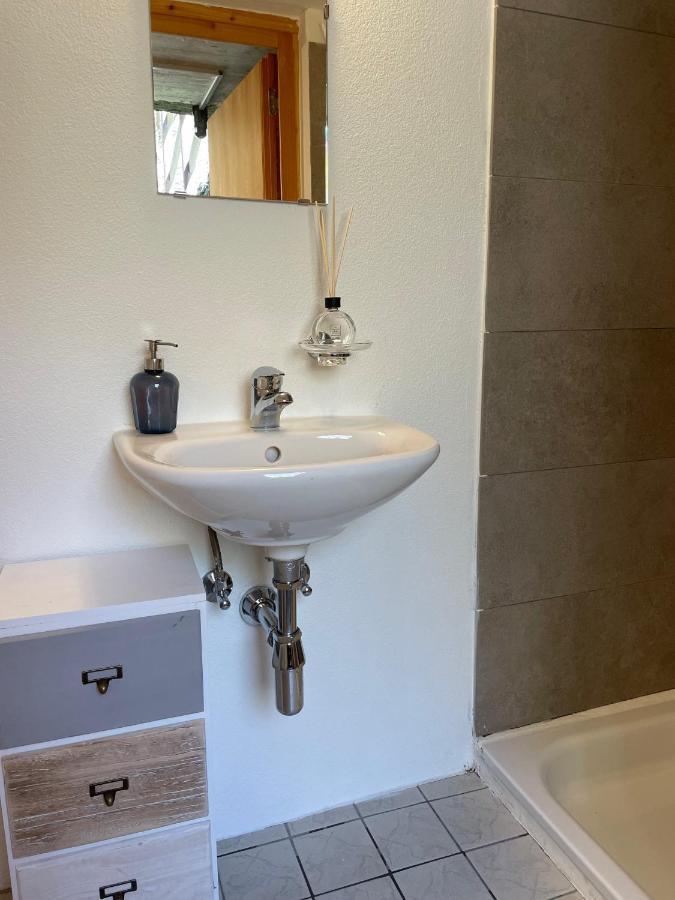 Birdbox Curzutt Hotel Monte Carasso Bagian luar foto